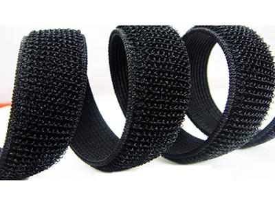 Elastisches Klettband